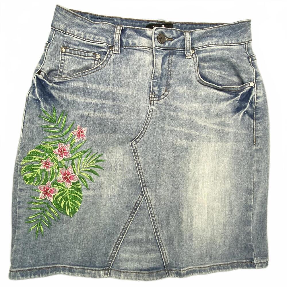 Earl Jeans Floral Embroidered Denim Skirt - Size 6 - Picture 1 of 8